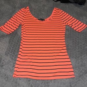 S American Dream, elbow length scoop neck shirt